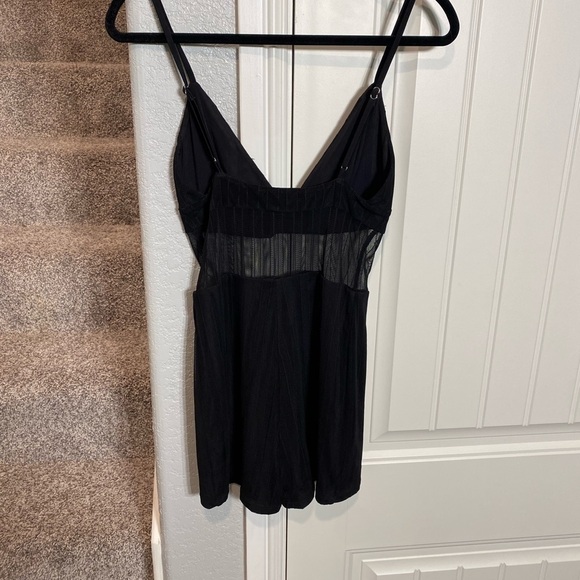 H:Ours Kelly Romper In Black - Picture 3 of 8